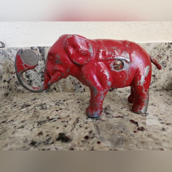 Vintage Elephant Coin Bank - Picture 1 of 8